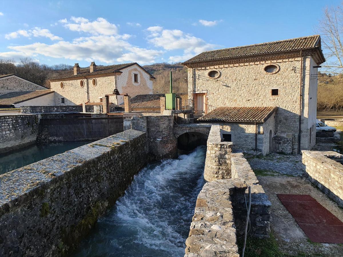 Albergo Diffuso La Piana Dei Mulini Colle d'Anchise Exterior photo